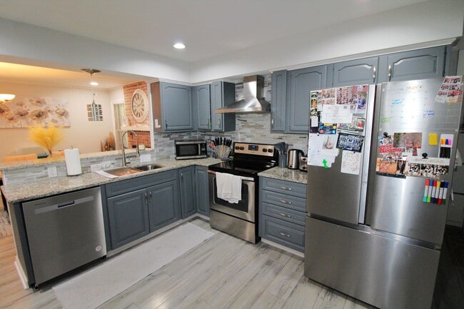 Building Photo - (Coming Soon) 3 Bedroom Brick Ranch in Idl...