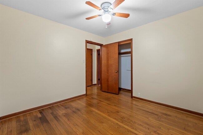 Building Photo - 1027 Stonecrest Dr