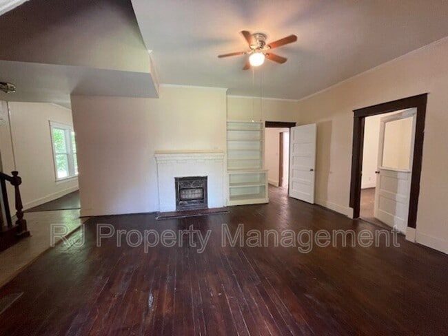 Building Photo - 8457 E Kerrville Rosemark Rd