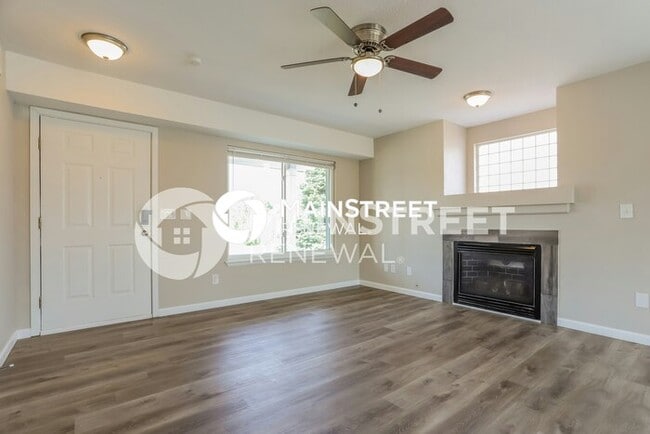 Building Photo - 4 Bedroom Pet-Friendly Home in DENVER, CO ...