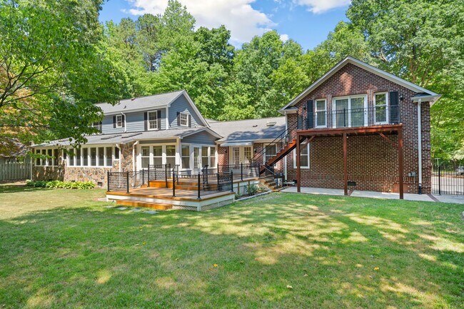 Building Photo - Breathtaking Classic Estate in Falls of New Hope
