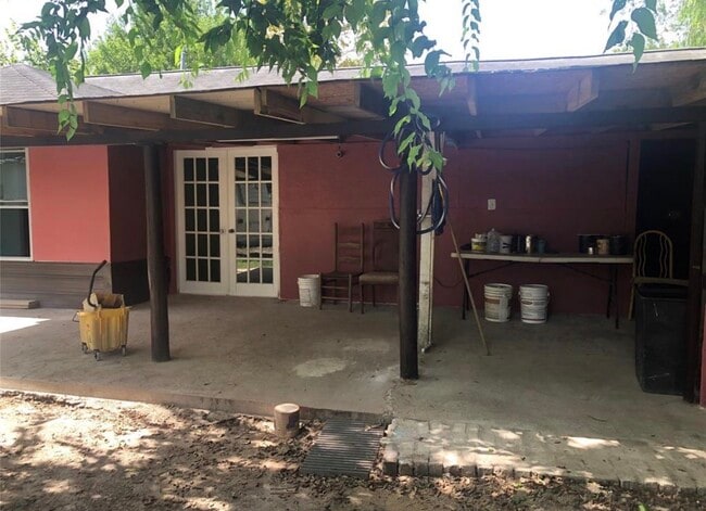 Building Photo - 9314 Valley Stream