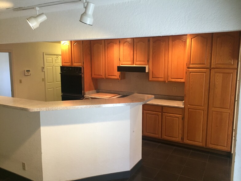 Kitchen with custom cabinets - 604 Bonita Ave