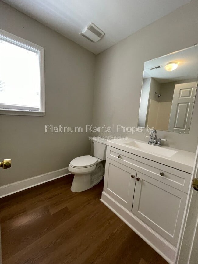 Building Photo - 1135 Coleman St SW