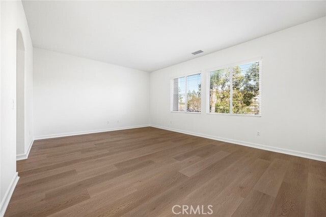 Building Photo - 2556 Pearblossom St
