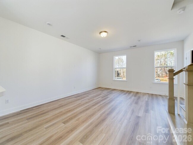 Building Photo - 15337 Ballancroft Pkwy