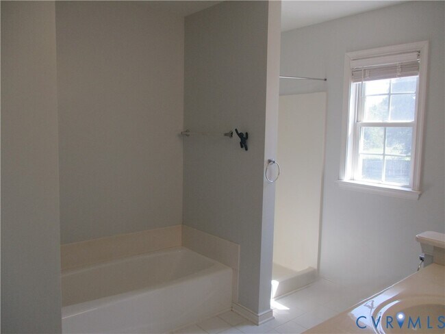 Building Photo - 5528 Abbott Cir