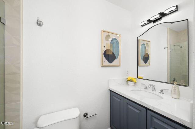 Building Photo - 4455 Rockland Pl