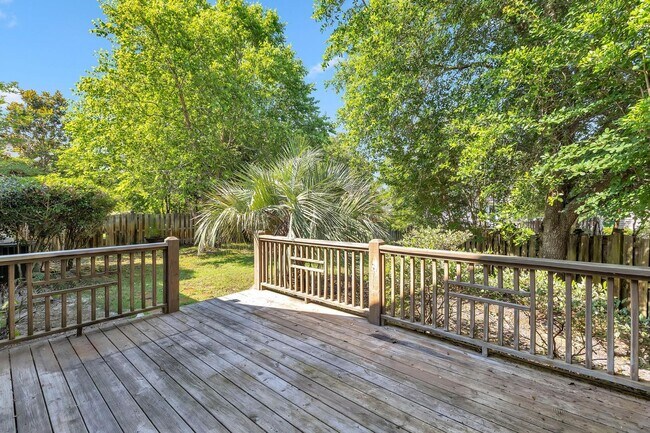 Building Photo - West Azalea 3Bedroom Home Coming Soon!