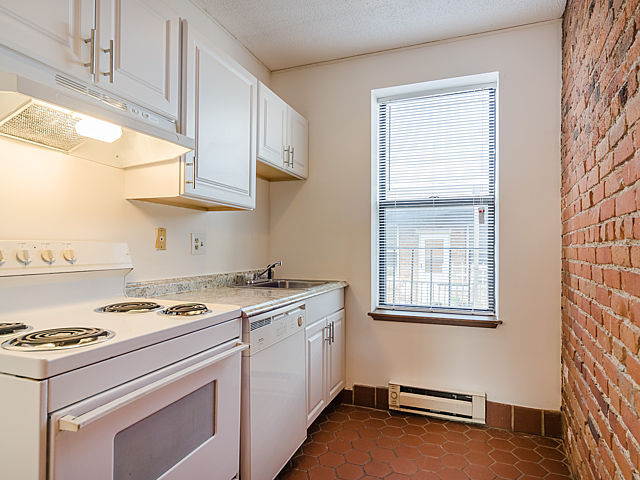 Building Photo - 4 Cypress St