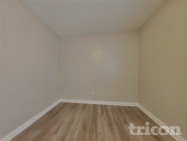 Building Photo - 1003 Cambridge Oaks Dr