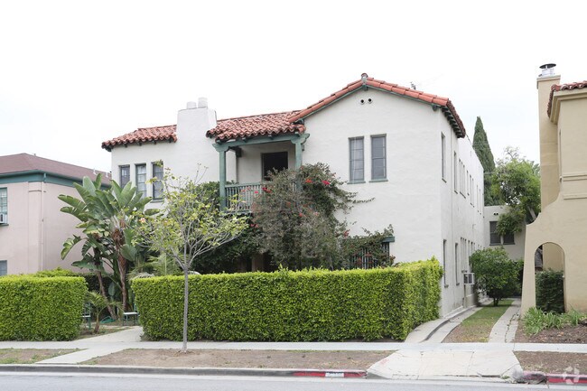 Primary Photo - 210 S Doheny Dr
