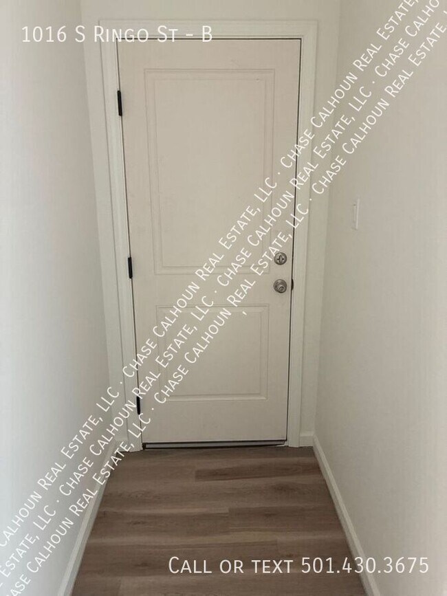 Building Photo - 1016 S Ringo St