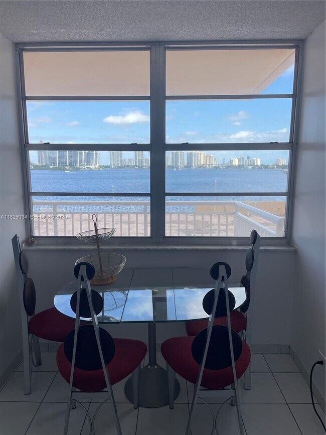 Building Photo - 251 174th St