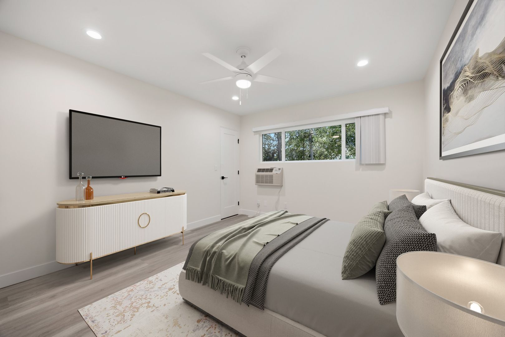 Building Photo - 5409 Radford Ave