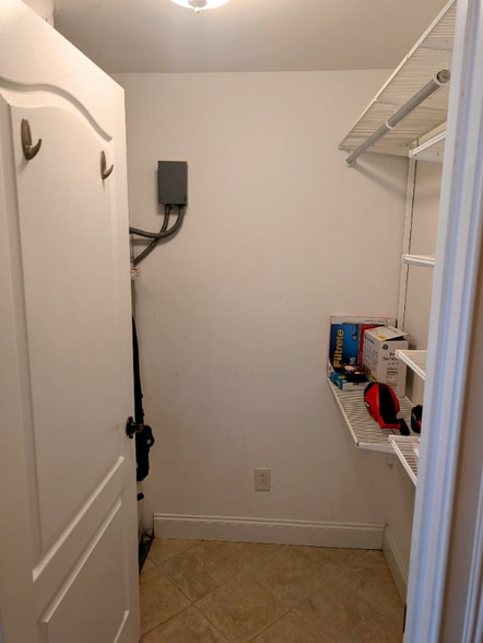 Building Photo - 3062 Quail Ct