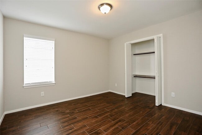 Building Photo - 1135 Murrayhill Dr