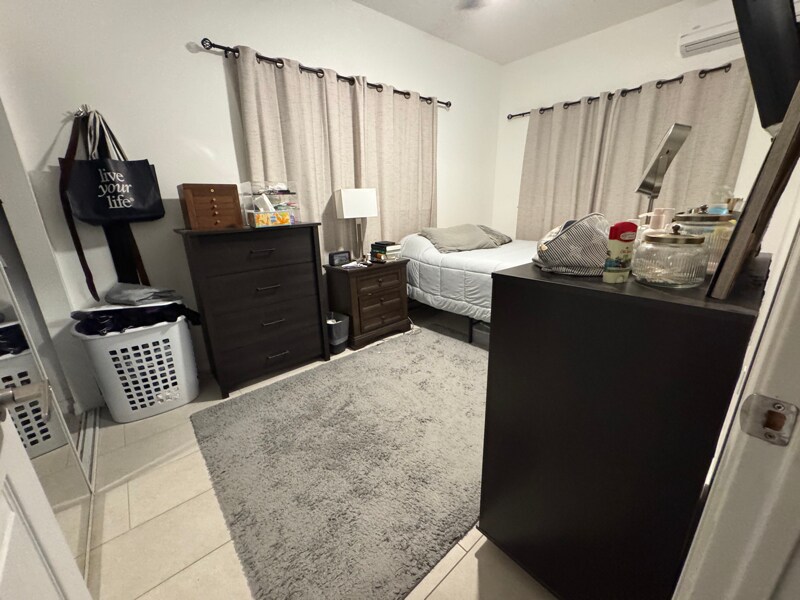 Building Photo - 468 Molokai Hema St