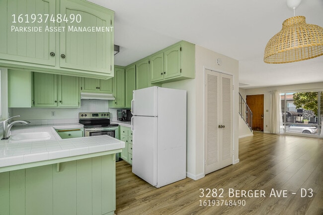 Building Photo - 3282 Berger Ave