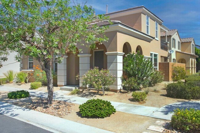 Building Photo - AVAILABLE NOW! GORGEOUS 3 BED / 2.5 BATH in Campanile in Cathedral City!
