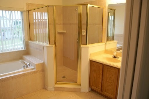 Building Photo - Beautiful & Spacious Home in Fells Cove