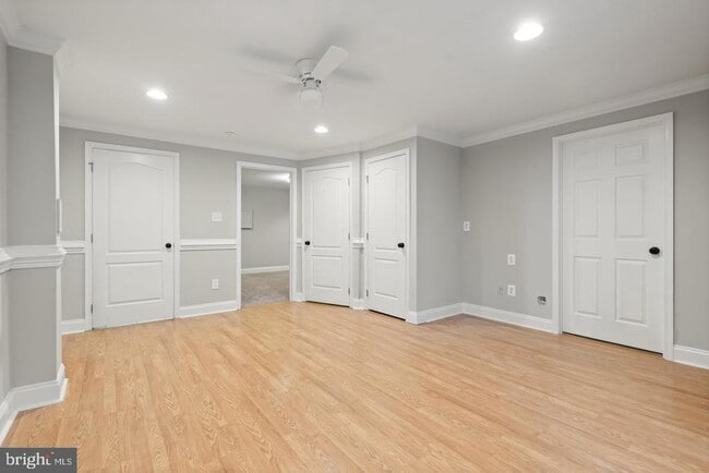 Building Photo - 853 Gallows Ct