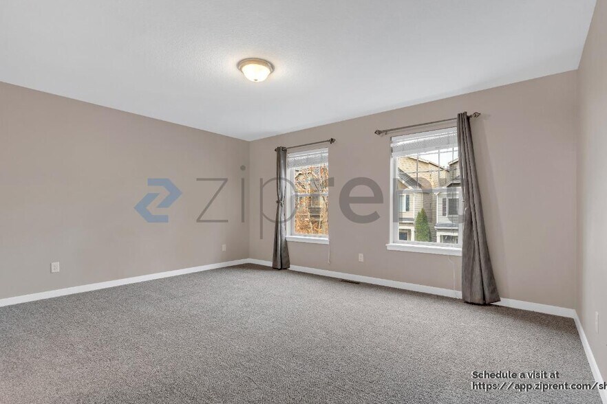 Building Photo - 17547 SW Vanguard Ln