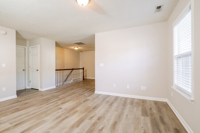 Building Photo - 8524 Bratt Ave