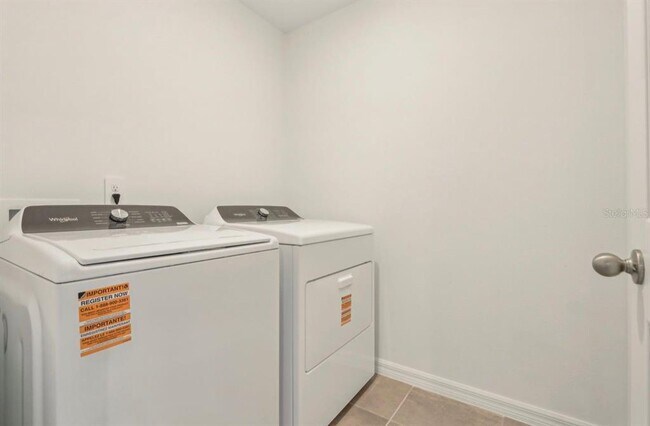 Building Photo - 16390 Bird of Paradise Ave