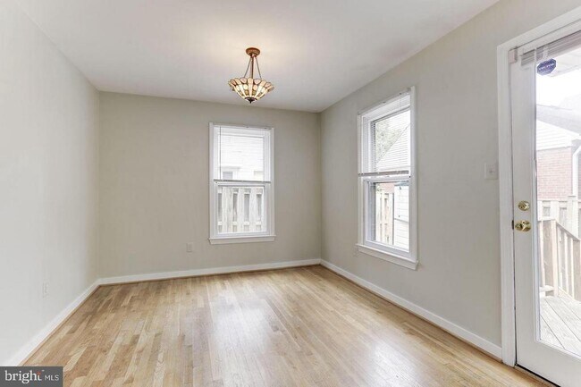 Building Photo - 1759 N Cliff St