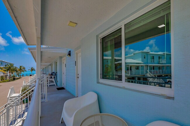 Building Photo - 10877 Overseas Hwy