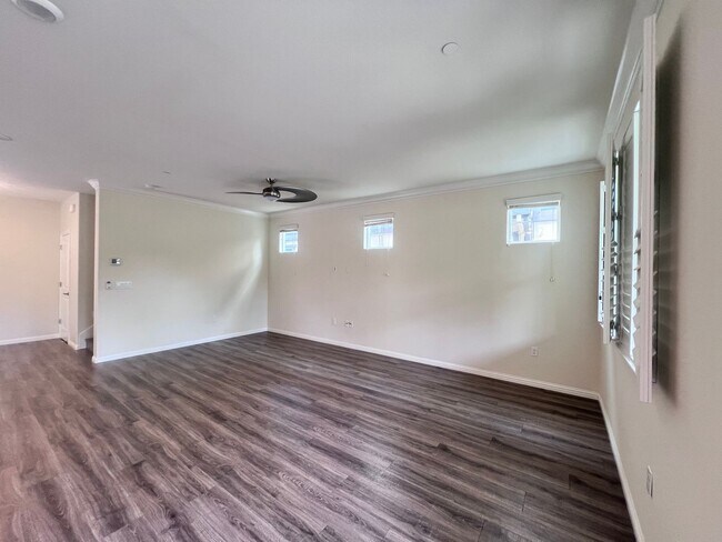 Building Photo - STUNNING 4BD/2.5BA TOWNHOUSE IN WALNUT CREEK!!!