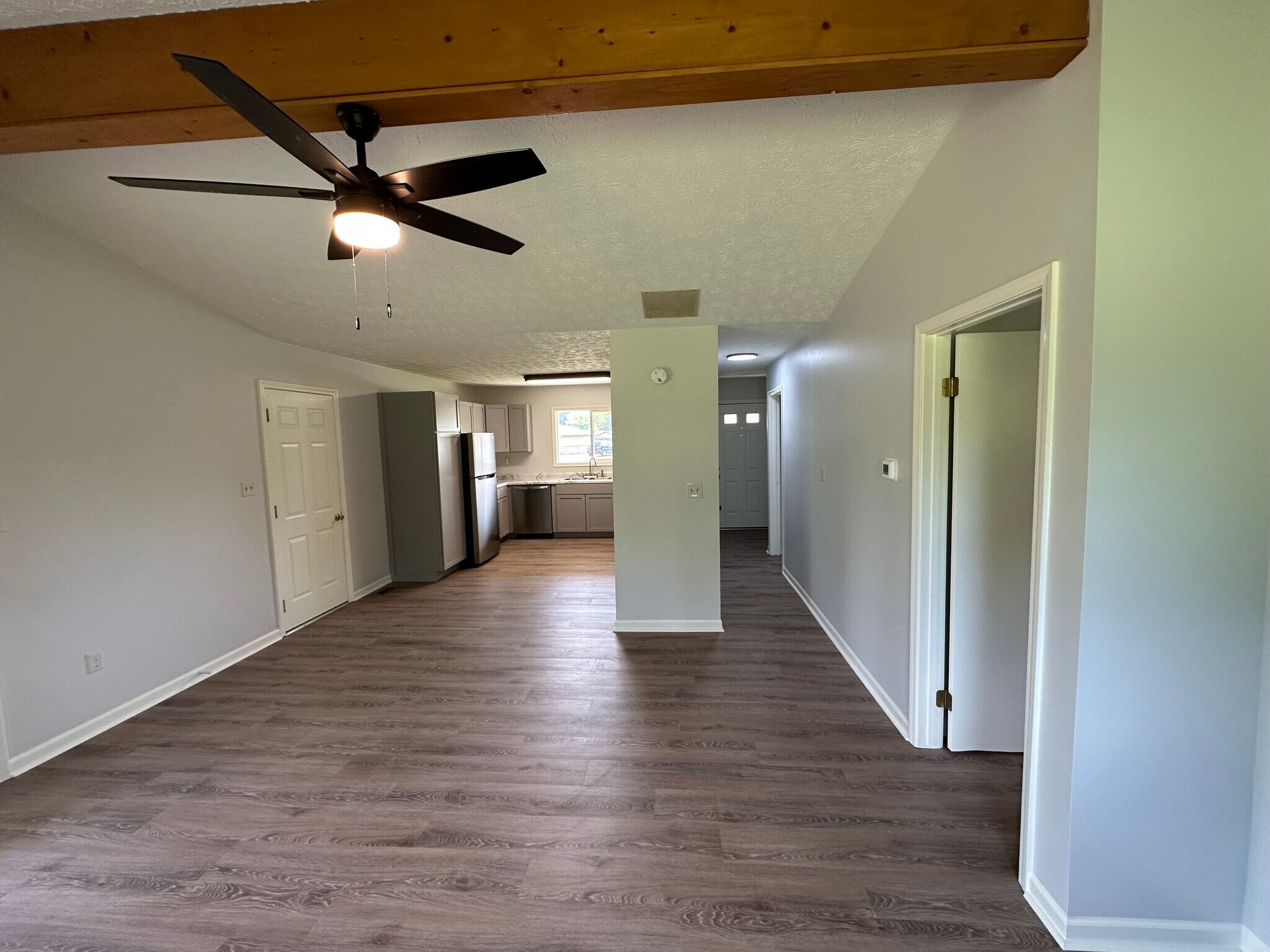 Building Photo - 1227 Hacienda Dr