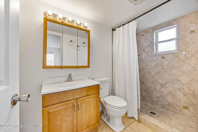 Building Photo - 416 Dove Ln