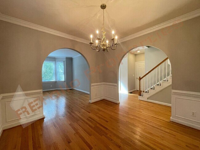 Building Photo - 413 Perry Creek Dr