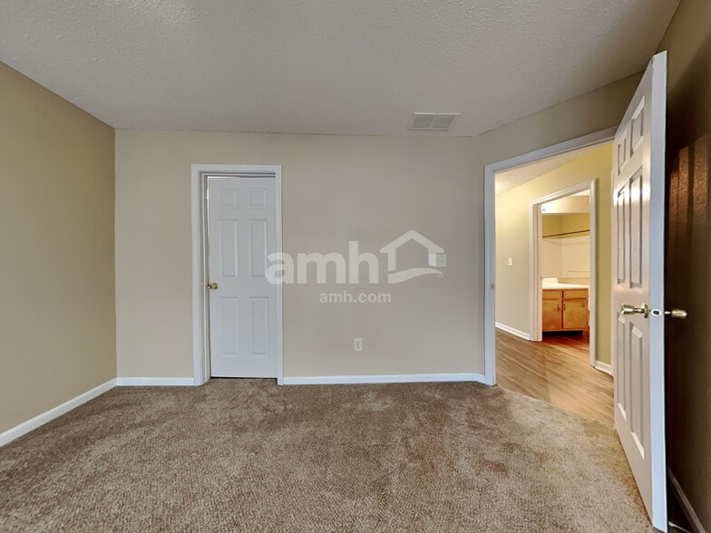 Building Photo - 8146 Whitham Dr