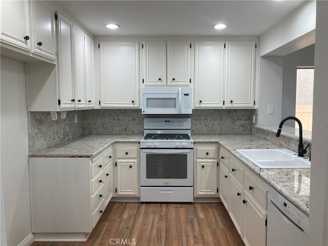 Building Photo - 1168 S Bay Hill Rd