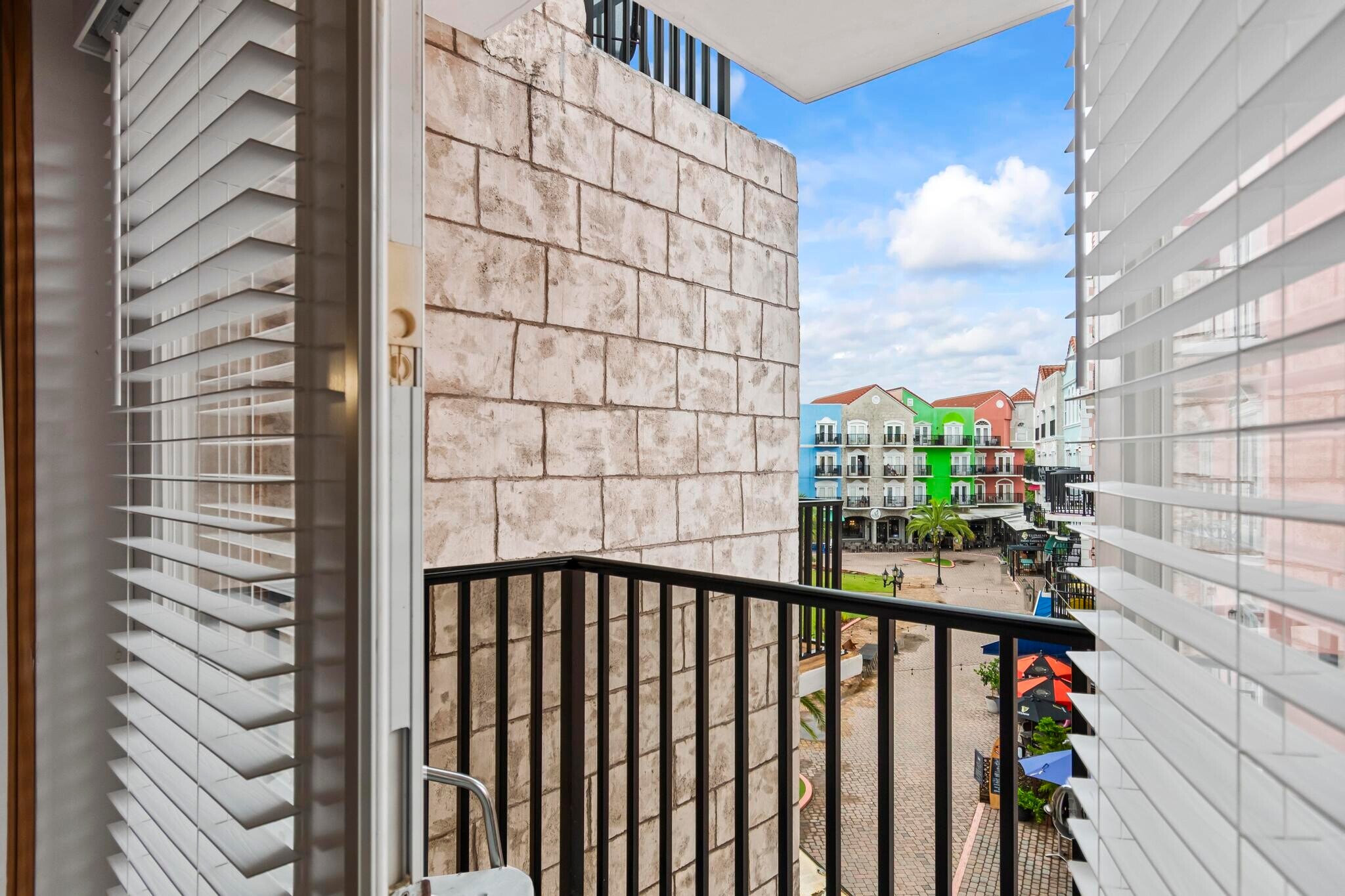 Building Photo - 101 Palm Harbor Pky
