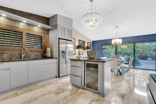 Building Photo - 15830 SW 139th Ave