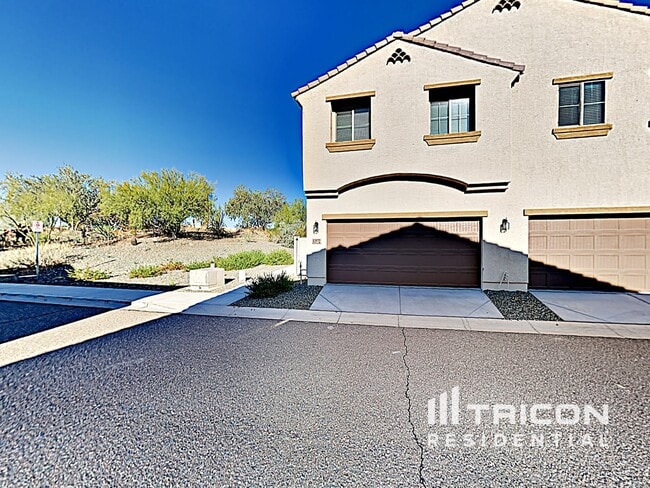 Building Photo - 12572 W Hummingbird Terrace