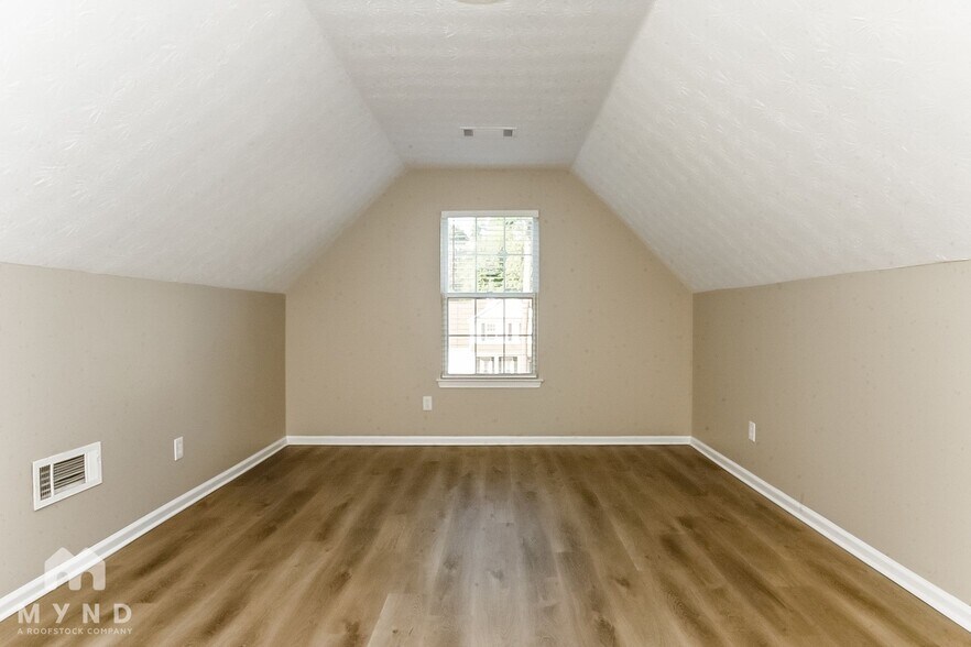 Building Photo - 7877 Collinswood Ct