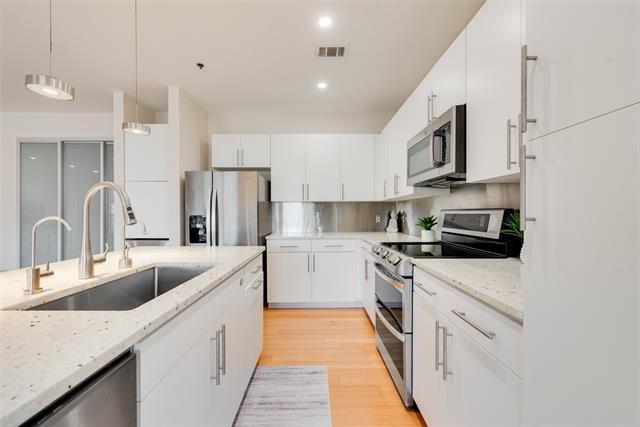 Building Photo - 4111 Gilbert Ave