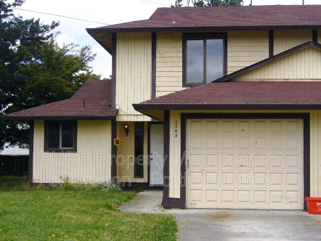 Building Photo - 2143 SW Townsend Ct