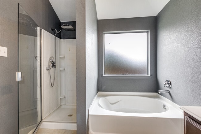 Building Photo - 1201 Roping Reins Way