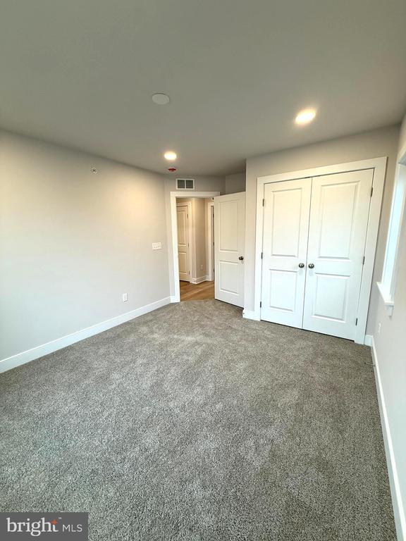 Building Photo - 4129 Ridgeview Ave