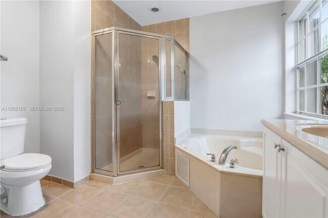 Building Photo - 2540 SW 85th Terrace