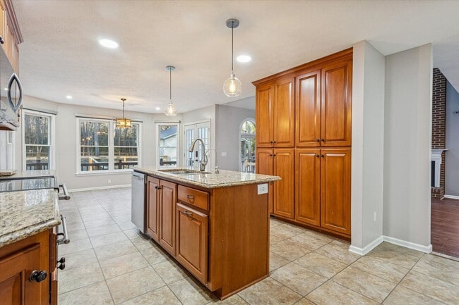 Building Photo - Quiet Coastal VA Yorktown Rental Near Bases