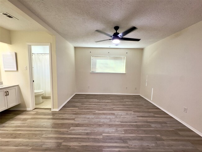 Building Photo - 3519 Acorn Way Ln