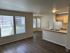 Building Photo - "Modern 2-Bed, 2-Bath Retreat in Boise's H...