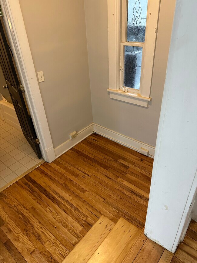 Building Photo - 15 LLC-44 Elm Street